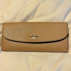 Coach wallet. Like new!